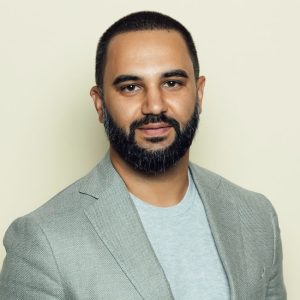 Kash Alavi realtor in Toronto.